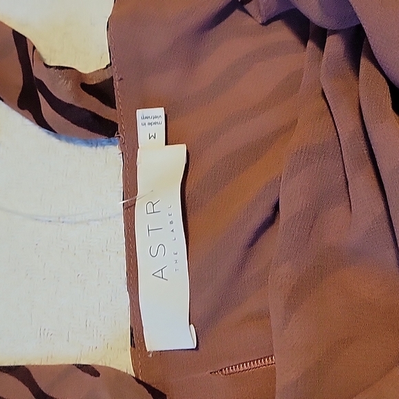 ASTR The Label Cross Back Top - Picture 5 of 8